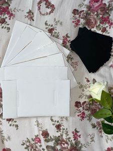 white packaging boxes with accesories display card