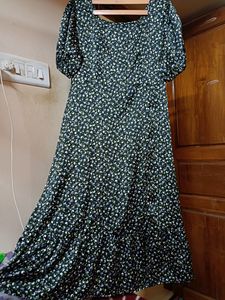 FLORAL DRESS