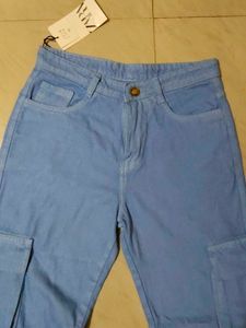 Women Light Blue Colour Straight Jeans 👖