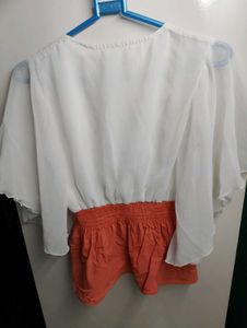 White &amp; Peach Top