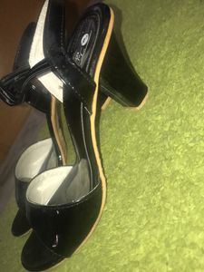 Black Heel Sandals