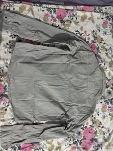 Men&#39;s Casual Button-Down Shirt