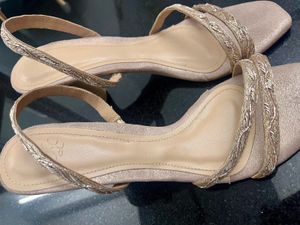 House of Pataudi Embellished Rose Gold heels