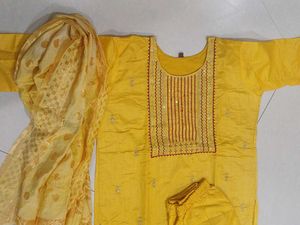 Kurta Set With Dupatta