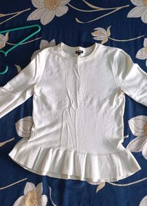 White⚪ Woolen Top