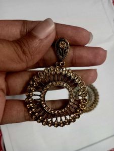 Hangings With Golden Stones