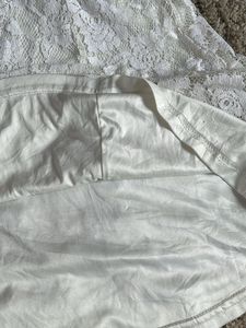 Cute white top, size SMALL