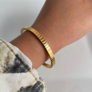 Selena Gold Bangle Bracelet Anti-tarnish