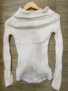 Creamy Buttoned Cardigan