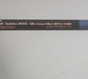 Manish Malhotra Glitter Blue 💙 Eyeliner