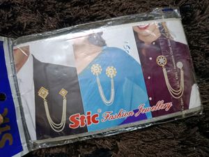 Brooch  (Freebie)🥳 Free