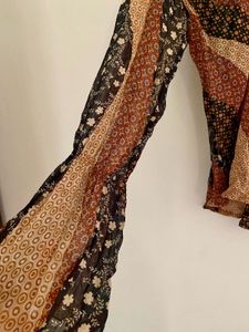 Italian Mezzo Blouse - Unique Design