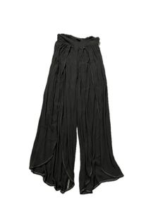Flowy Black Slit Pants – ₹650 Size 24–26