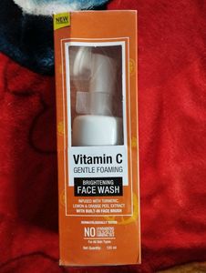 St. Botanica Facewash