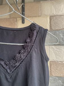 Black Fitted Top- New
