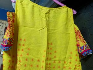 Rajasthani Prints Shoulder Cut Top