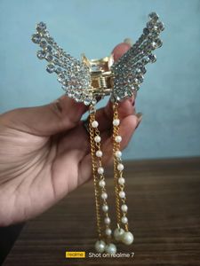 Butterfly Clutcher