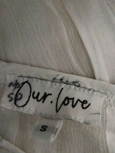 Off White Casual Top (Women)