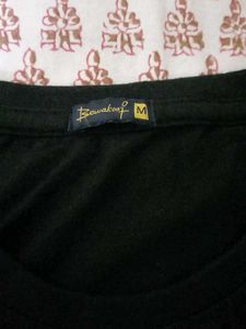 &#34;Happy Bhaag Gayi&#34; Graphic Print Tee