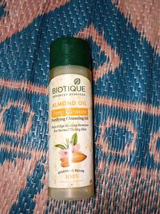Biotique Almond Oil Cleanser