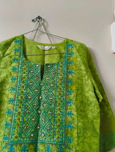 Green Embroidered Kurta
