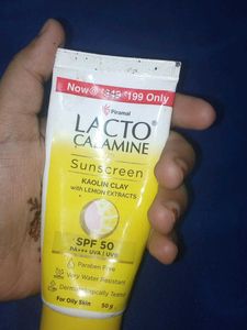 Lacto Calamine Sunscreen SPF 50