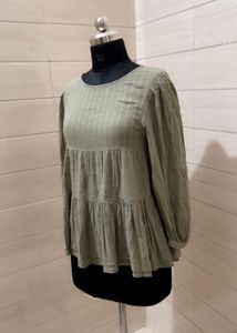 American Eagle 🦅 Olive Green Tiered Blouse