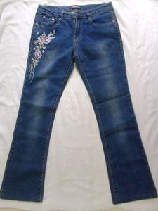 Bootcut Jeans For Girls.🌼