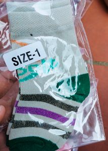 Pair Of 4 Socks for Babies 0-12months