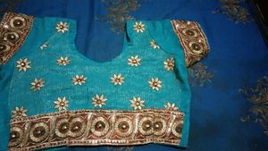 Excellent Heavy Saree With Stiched Blouse ✨💞