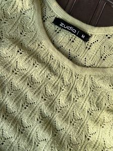 Green Knit crop Top 🧶