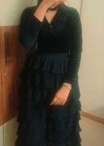 Elegant Black Velvet Ruffle Dress