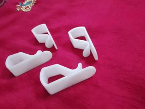 White Plastic Clips (Set of 4)