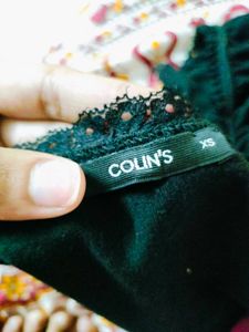 Colin&#39;s Lace Detailed Black Crop Top