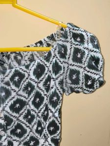 Zucker Cropped Top