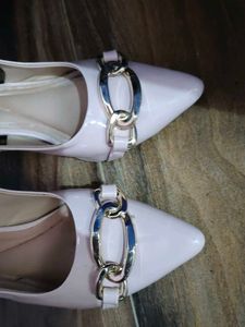 Outry Heel