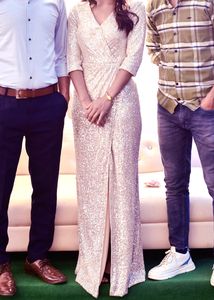 WOMAN SEQUIN MERMAID GOWN
