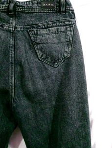 Ripped Black Wide-Leg Jeans