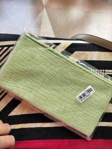 NY Bae Pista Punch Travel Pouch