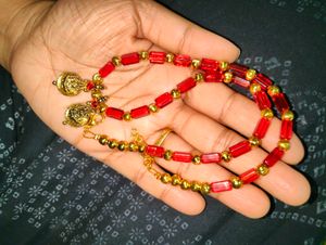 lakshmi pendent,Red &amp; Gold Beaded Necklace