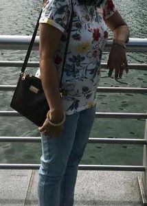 Women&#39;s Stylish Floral Top
