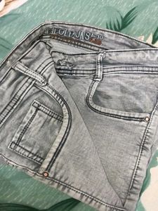 Bifold Gray Wash Jeans