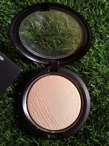 MAC Extra Dimension Skinfinish