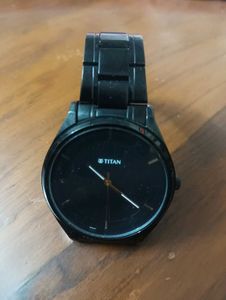 Titan Quartz Analog Watch - Black