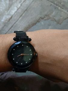 Elegant Women&#39;s Watch