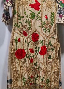 Pakistani Embroidery Kurti With Lays Daman.