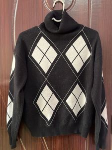 Turtleneck jumper dopped shoulder