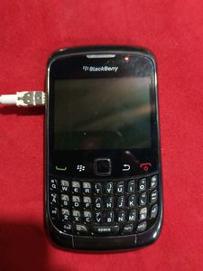 BlackBerry Curve 9330
