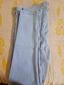 Women Blue Skinny Fit High Rise Stretchable Jeans