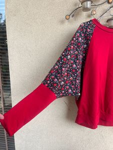 Stylish Red &amp; Floral Sleeve Top